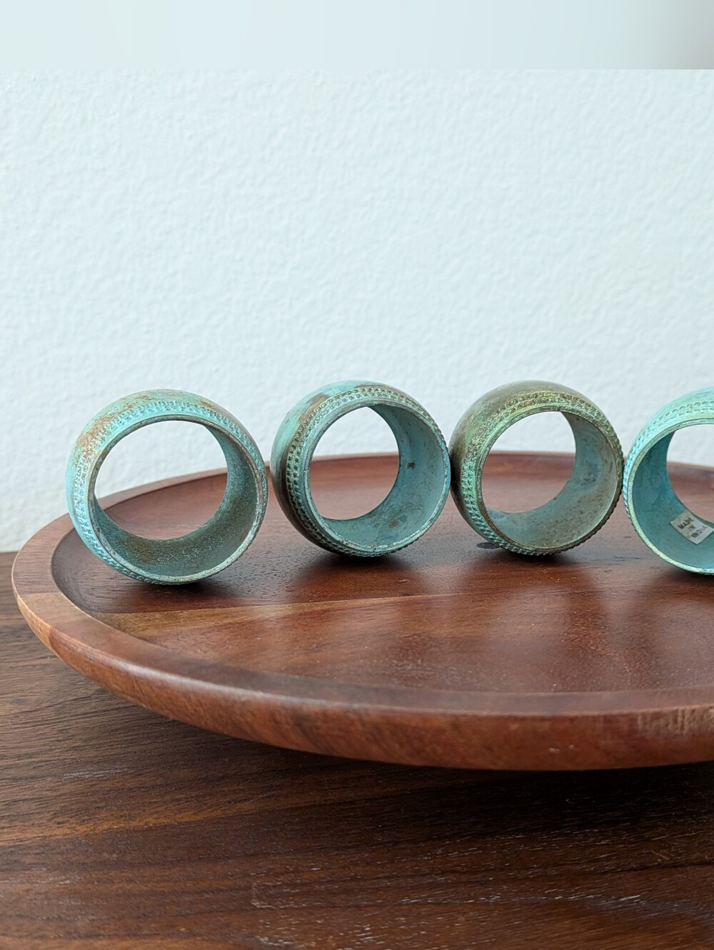 Set of 4 Painted Solid Brass Napkin Rings Vintage Turquoise - Picture 7 of 9